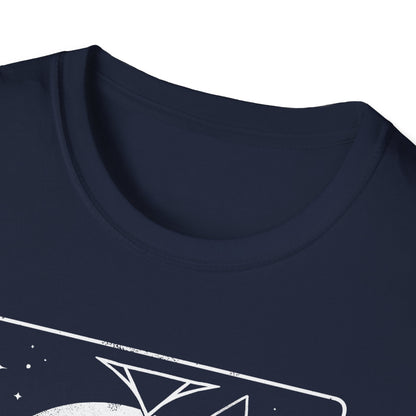 The Magician — Cat Tarot Card T-Shirt